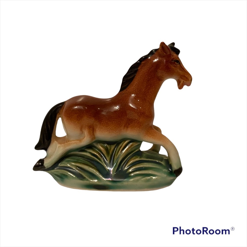 HORSE FIGURINE FIGURE CHINA PORCELAIN BROWN GREEN VINTAGE EQUINE HOME ACCENT